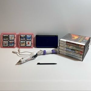 (Kids Bundle) Blue DS Lite W/13 Games & Accessories!!